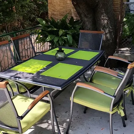 Trstenik, Karla דירה טרסטניק